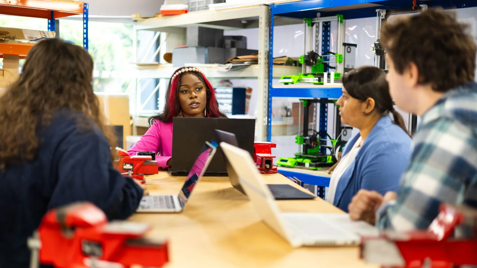 How to Sell Online Courses From Your Own Site